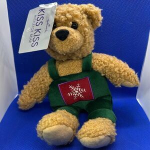 Vintage hallmark mistletoe kissing bears